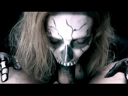 ❤️ Demon famke sûgje hoanne mei har swarte mûle en slikken cum. ❌ Anale porno op fy.sex-porntube.ru ☑